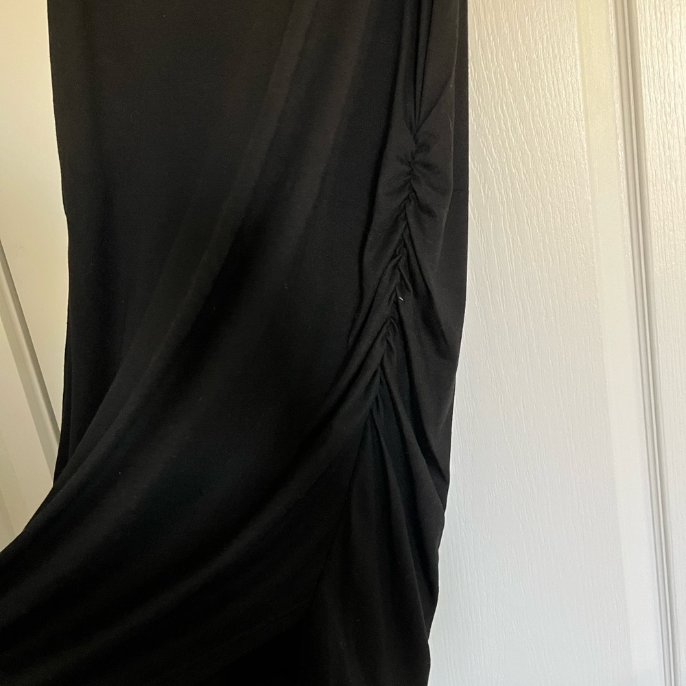 Amazon Dress - Picture 2 of 3